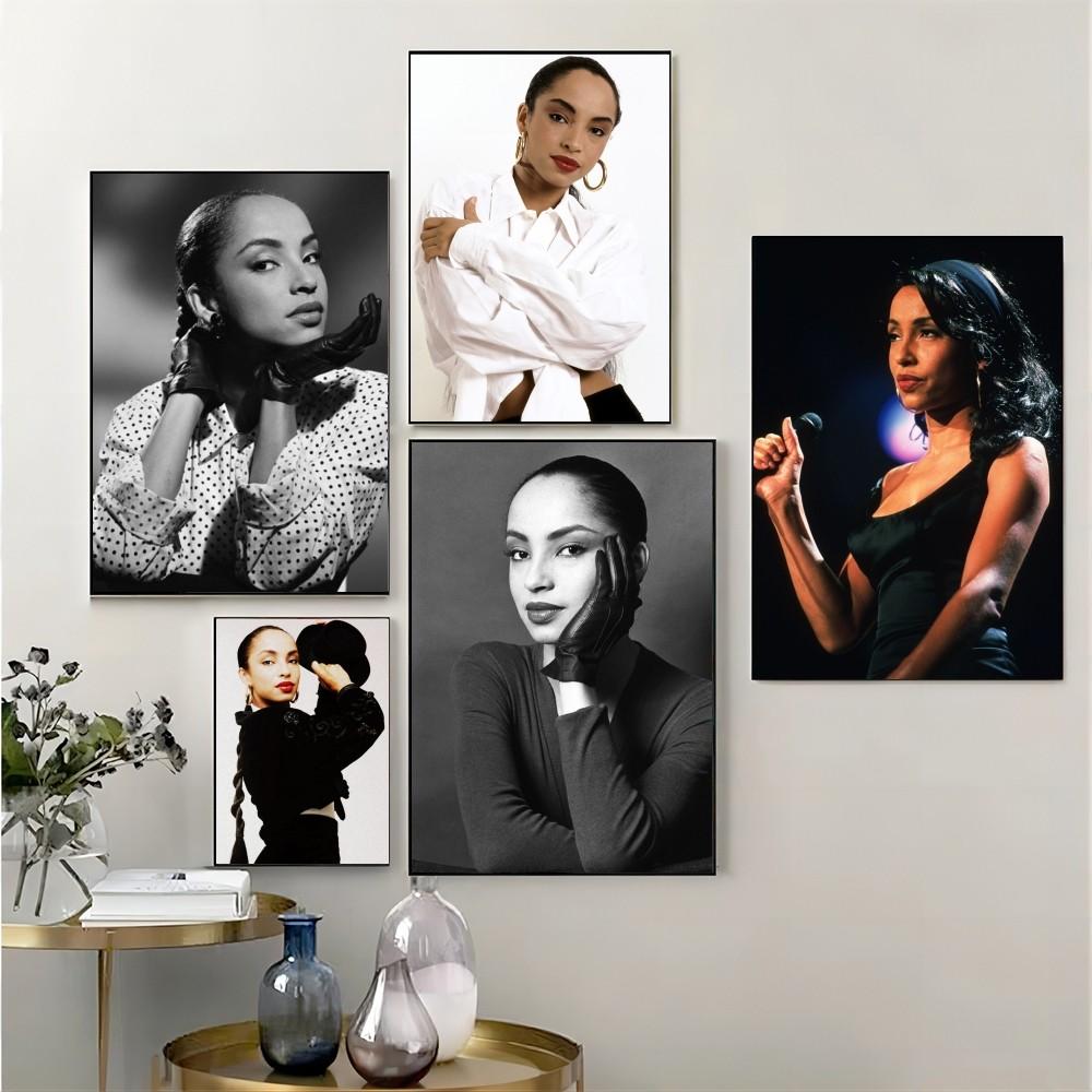 1 шт. Band Sade A-Adu Певица Самоклеящийся Художественный Постер Водонепроницаемая Бумажная Наклейка Кофейня Бар Комната Настенный Декор 21cm×30cm NoFrame
1 шт. Band Sade A-Adu Певица Самоклеящийся Художественный Постер Водонепроницаемая Бумажная Наклейка Кофейня Бар Комната Настенный Декор 21cm×30cm NoFrame