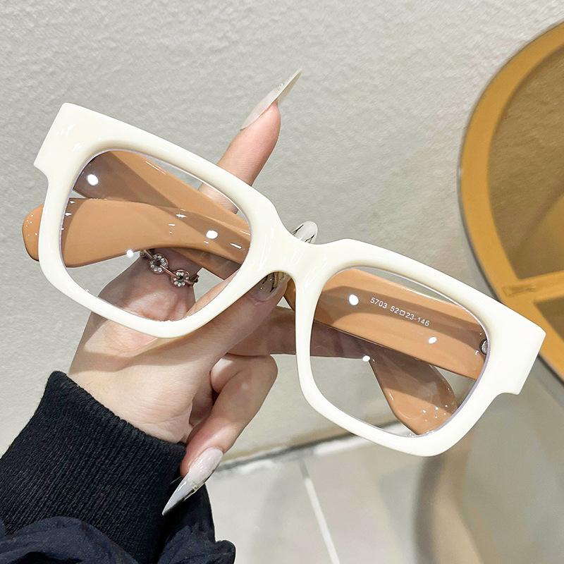 Box Glasses, Advanced Anti-Blue Glasses, Fashionable Plain Face And Thin Glasses Frame Ins Foreign Style flat light
Box Glasses, Advanced Anti-Blue Glasses, Fashionable Plain Face And Thin Glasses Frame Ins Foreign Style flat light