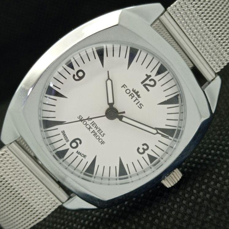 ВОССТАНОВЛЕННЫЕ ШВЕЙЦАРСКИЕ МУЖСКИЕ НАРУЧНЫЕ ЧАСЫ FORTIS WINDING СЕРЕБРЯНЫЙ ЦИФЕРБЛАТ 622b-a416614-2 lot622b-a416614
ВОССТАНОВЛЕННЫЕ ШВЕЙЦАРСКИЕ МУЖСКИЕ НАРУЧНЫЕ ЧАСЫ FORTIS WINDING СЕРЕБРЯНЫЙ ЦИФЕРБЛАТ 622b-a416614-2 lot622b-a416614