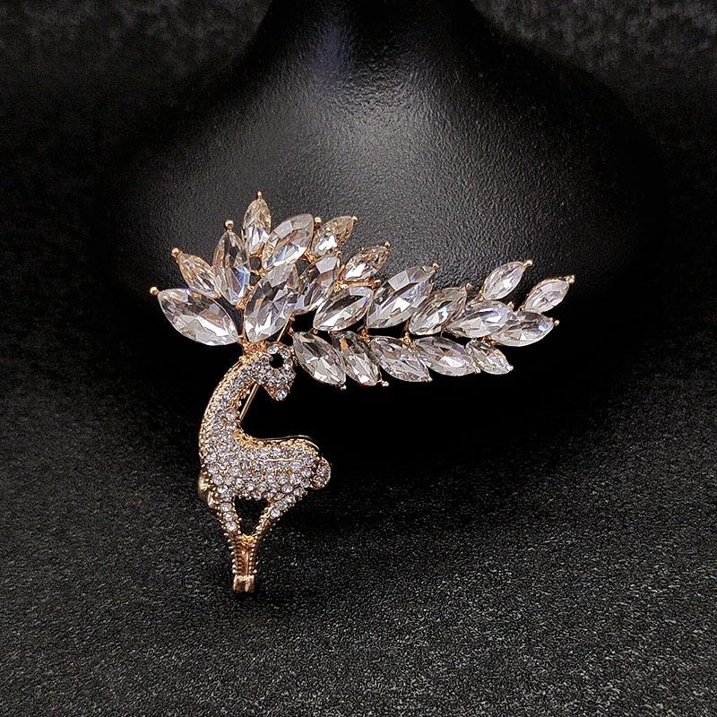 Элегантная брошь в виде цветка с жемчугом: Роскошная женская брошь и зажим для украшений для аксессуаров для одежды
Элегантная брошь в виде цветка с жемчугом: Роскошная женская брошь и зажим для украшений для аксессуаров для одежды