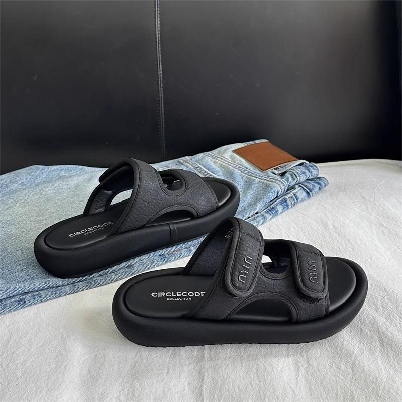Thick-soled slippers for women s summer wear, new Velcro cool slippers with skirts, beach flip-flops 35 білий
Thick-soled slippers for women s summer wear, new Velcro cool slippers with skirts, beach flip-flops 35 білий