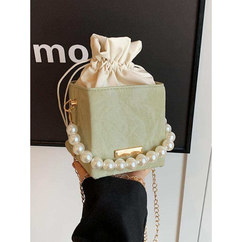 Высококачественная маленькая сумка для женщин, новый стиль, сумка-ведро для женщин, повседневная сумка-цепочка, бисерная сумка через плечо
Высококачественная маленькая сумка для женщин, новый стиль, сумка-ведро для женщин, повседневная сумка-цепочка, бисерная сумка через плечо