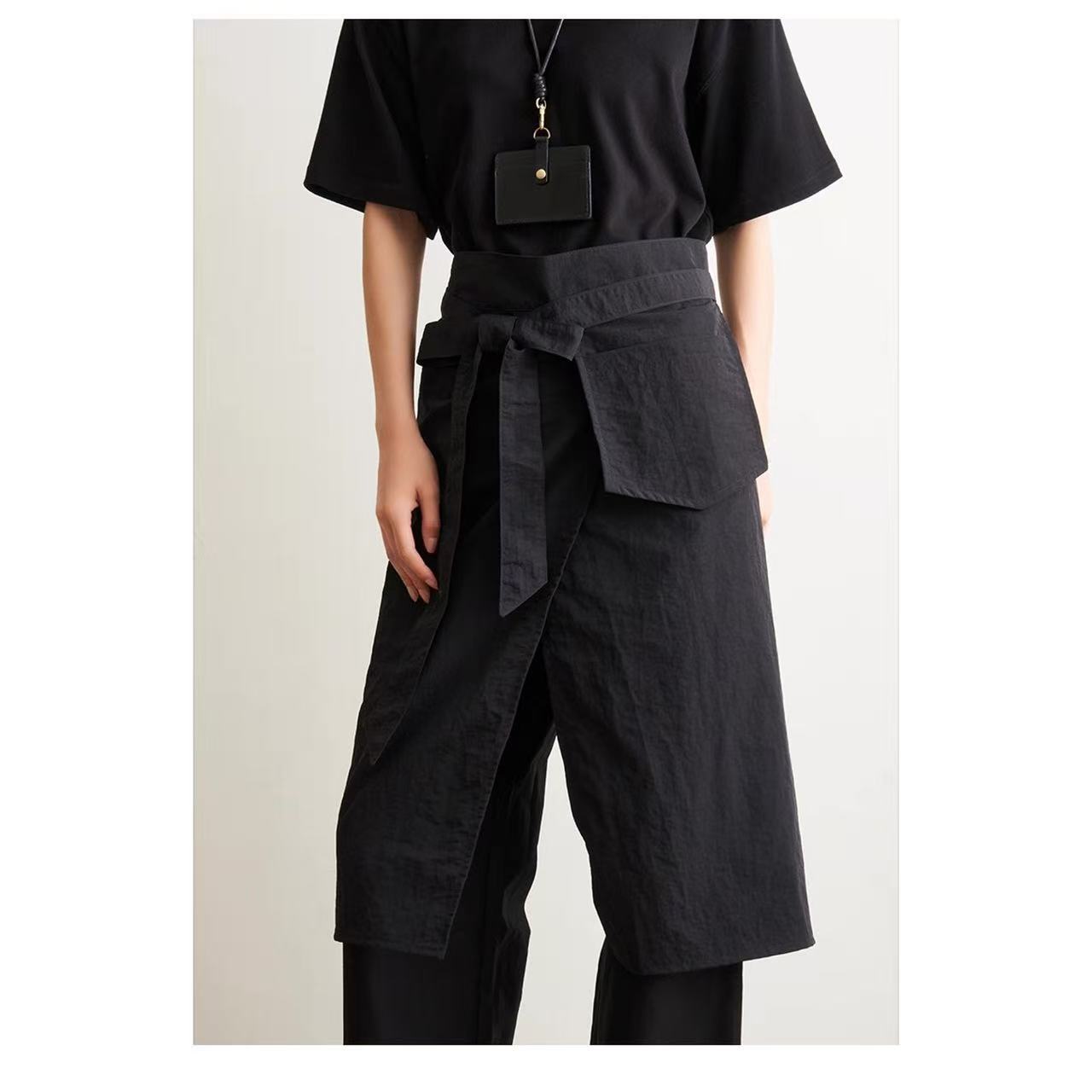 Half-length apron thin anti-splashing Chinese restaurant hot pot coffee shop working waiter чёрный
Half-length apron thin anti-splashing Chinese restaurant hot pot coffee shop working waiter чёрный