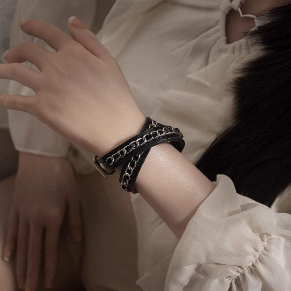 2Pcs Metal Chain Punk Rivet Bracelet Lovers Hand Rope Retro Y2K Stars Bracelets Women Star
2Pcs Metal Chain Punk Rivet Bracelet Lovers Hand Rope Retro Y2K Stars Bracelets Women Star