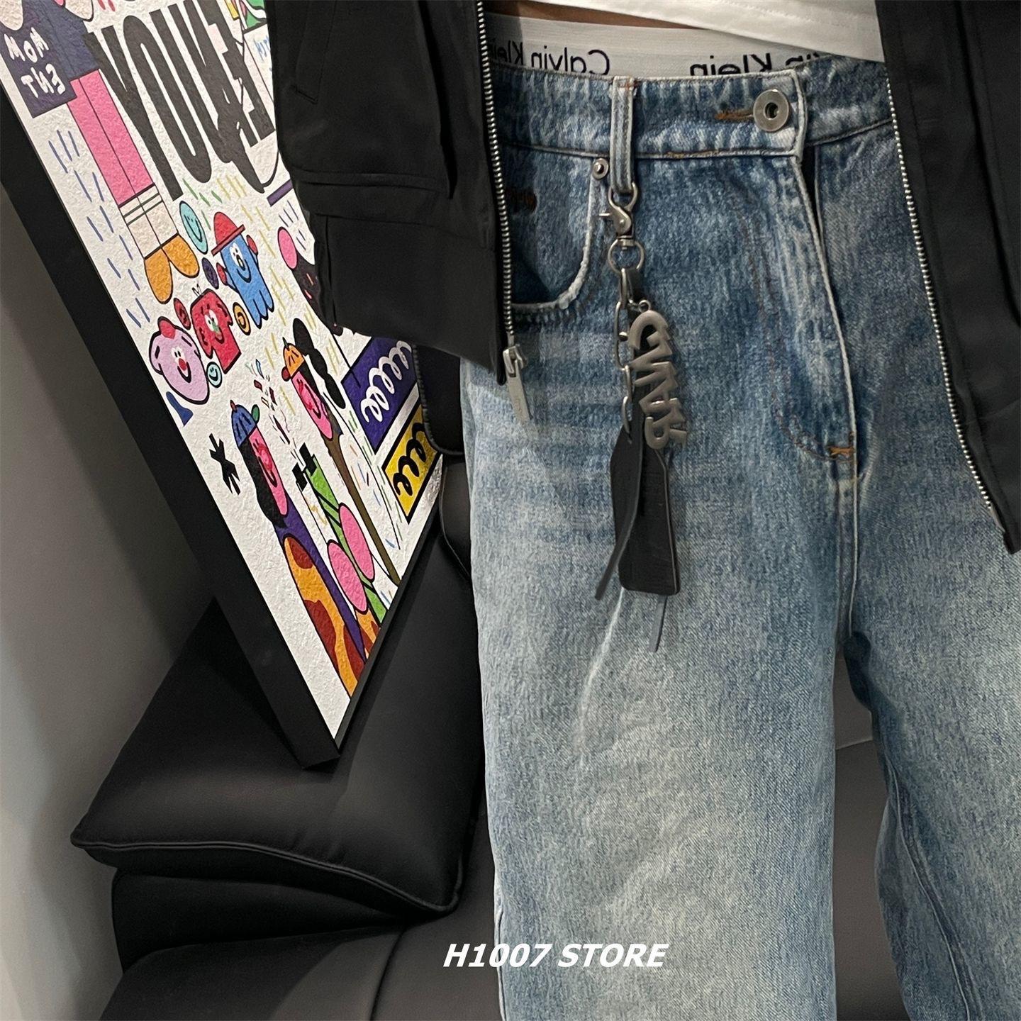 Pants Chain New Style Letter Pendant Braided Rope Hip Hop Niche Design Charm For Men Women Jeans Cargo Pants Bag Decoration
Pants Chain New Style Letter Pendant Braided Rope Hip Hop Niche Design Charm For Men Women Jeans Cargo Pants Bag Decoration
