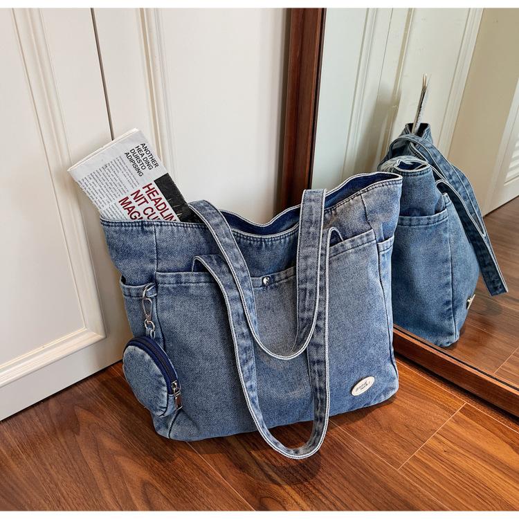 Вместительная сумка-тоут, новая джинсовая сумка, ретро повседневная сумка-мессенджер, литературная сумка на плечо для студента колледжа. синий
Вместительная сумка-тоут, новая джинсовая сумка, ретро повседневная сумка-мессенджер, литературная сумка на плечо для студента колледжа. синий