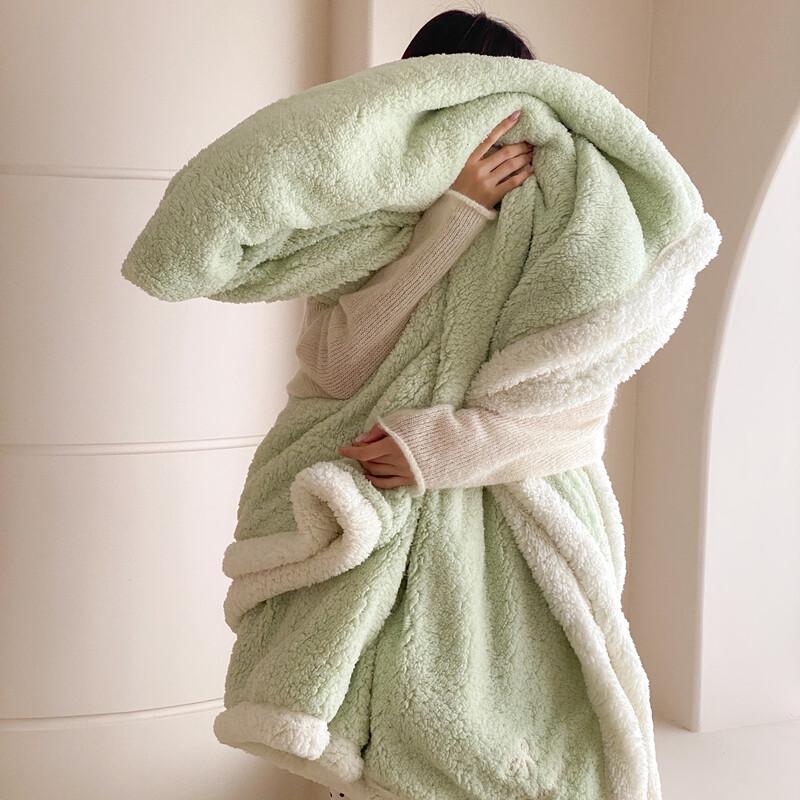 LISM Thickened Lamb Wool Sofa Blanket
LISM Thickened Lamb Wool Sofa Blanket