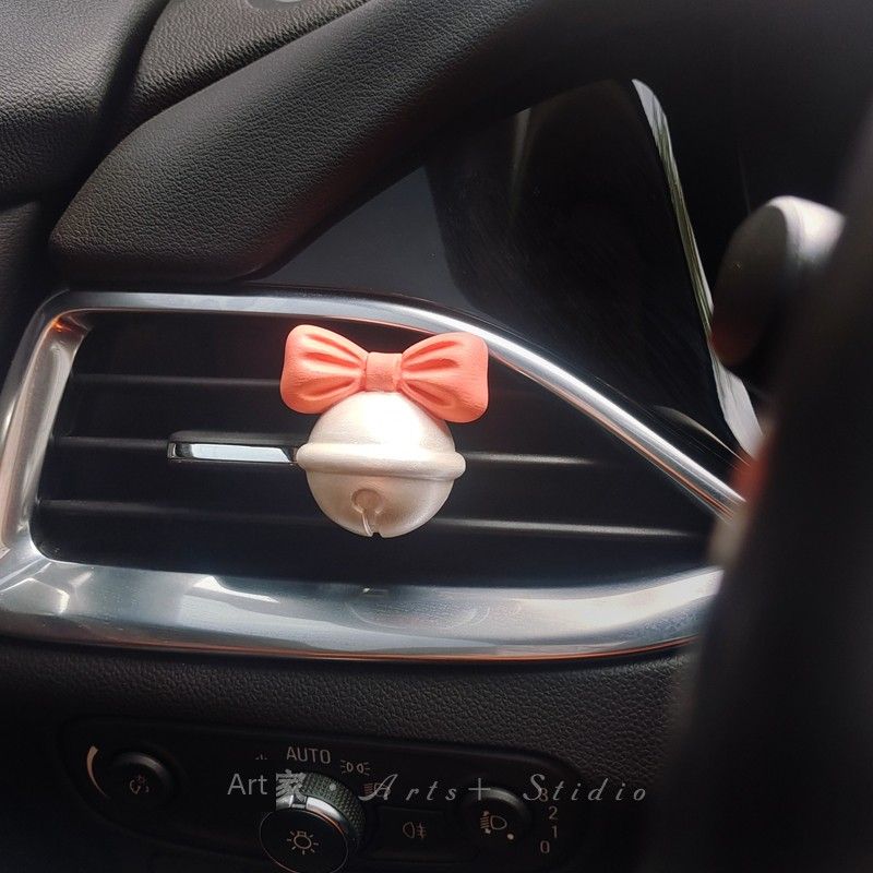 Maltese Dog Car Perfume Aromatherapy Car Air Conditioner Vent Decoration Dog Diffuser Stone Fragrance with a High-End Feel Its Bell - Free Essential Oil Ocean tone
Maltese Dog Car Perfume Aromatherapy Car Air Conditioner Vent Decoration Dog Diffuser Stone Fragrance with a High-End Feel Its Bell - Free Essential Oil Ocean tone