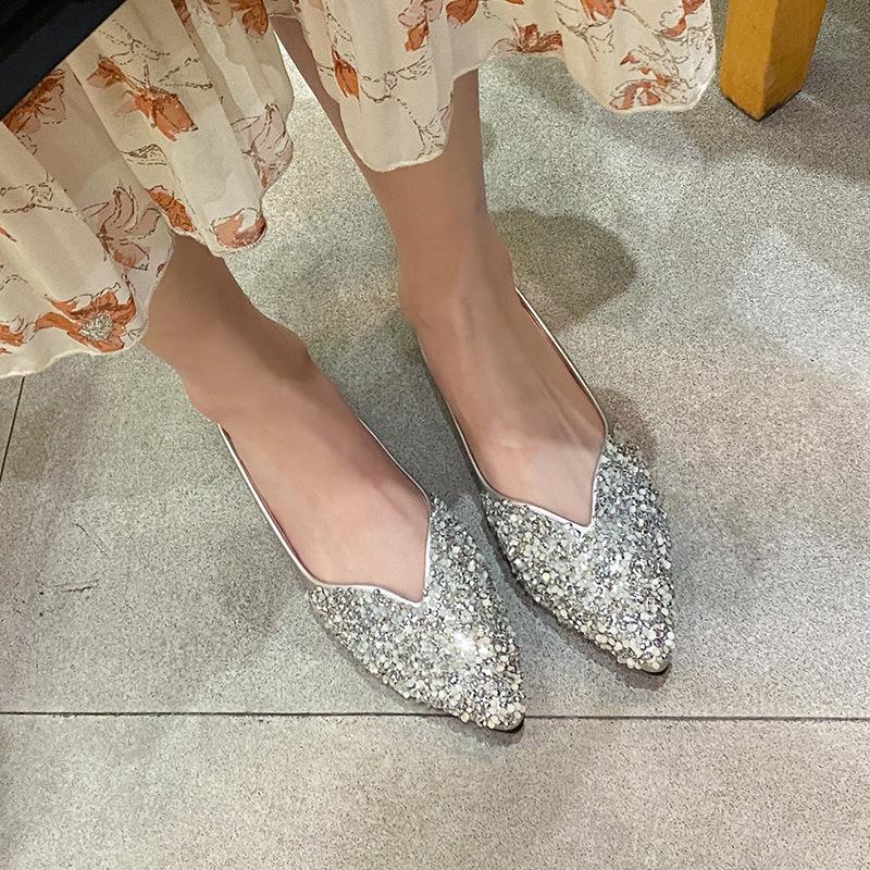 Золотые туфли-лодочки женские с острым носком 2025 новые со стразами на плоской подошве туфли-бини весна и осень на одной педали женские туфли большого размера 41-43 43 серебряный
Золотые туфли-лодочки женские с острым носком 2025 новые со стразами на плоской подошве туфли-бини весна и осень на одной педали женские туфли большого размера 41-43 43 серебряный