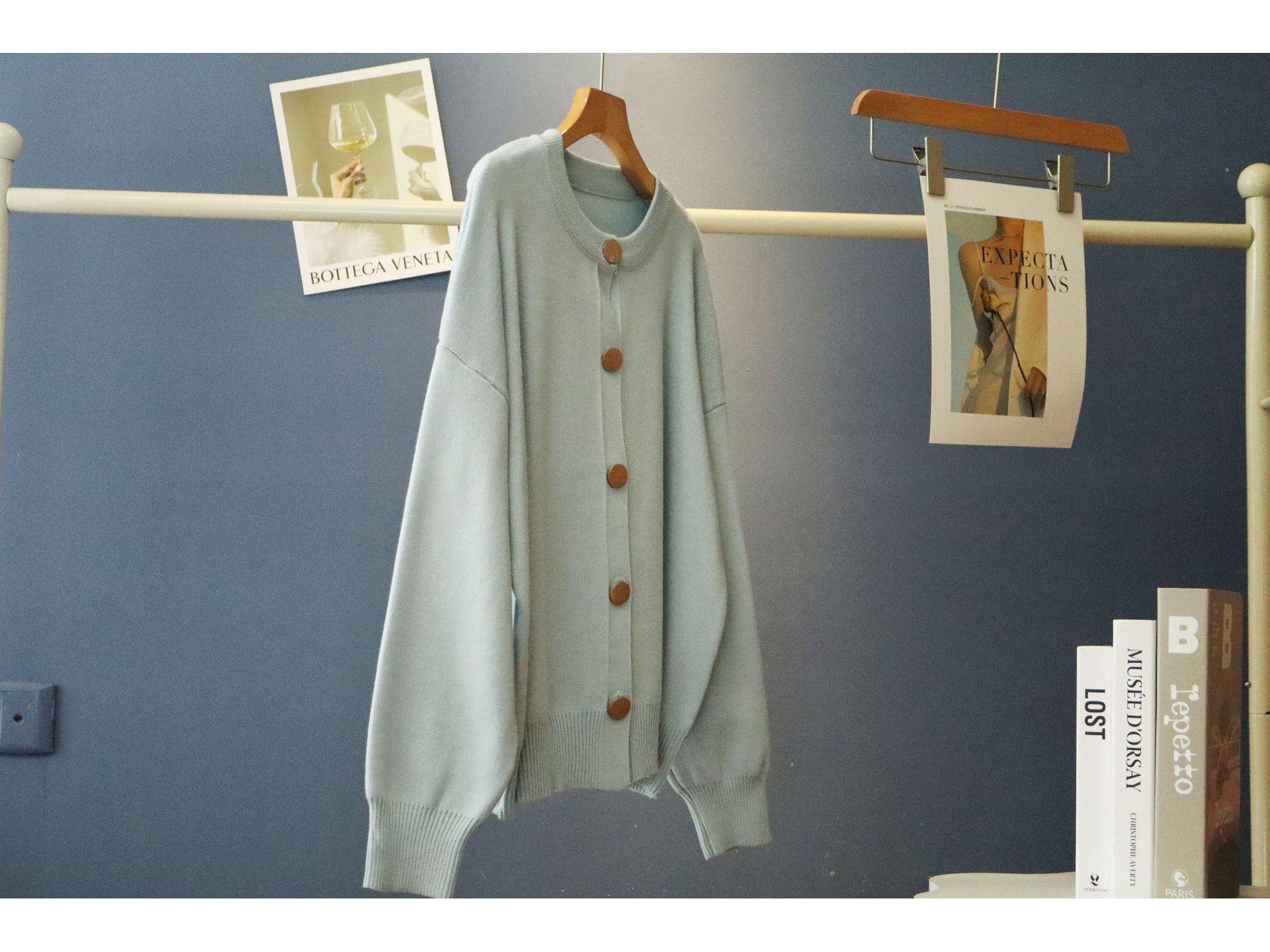 Women s Plus Size Winter Round Neck Girly Cardigan - Comfortable, Casual, Loose, Slimming Knitwear One Size (60-90 kg) світло-синій колір
Women s Plus Size Winter Round Neck Girly Cardigan - Comfortable, Casual, Loose, Slimming Knitwear One Size (60-90 kg) світло-синій колір