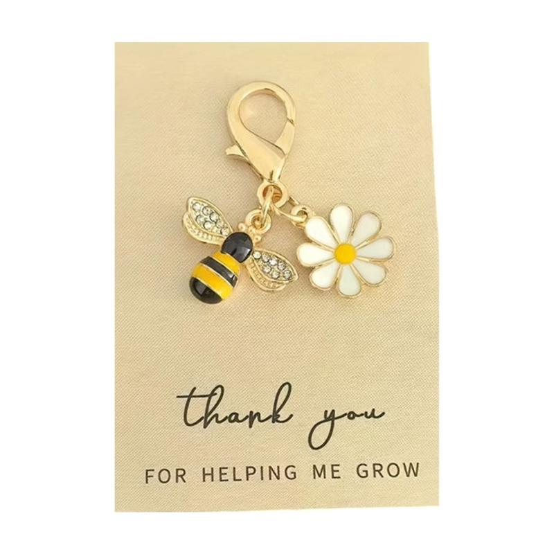 Elegant Honeybee Flower Shaped Key Ring with Rhinestones Decoration Compact Size Perfect For Keys Purses Gifts
Elegant Honeybee Flower Shaped Key Ring with Rhinestones Decoration Compact Size Perfect For Keys Purses Gifts