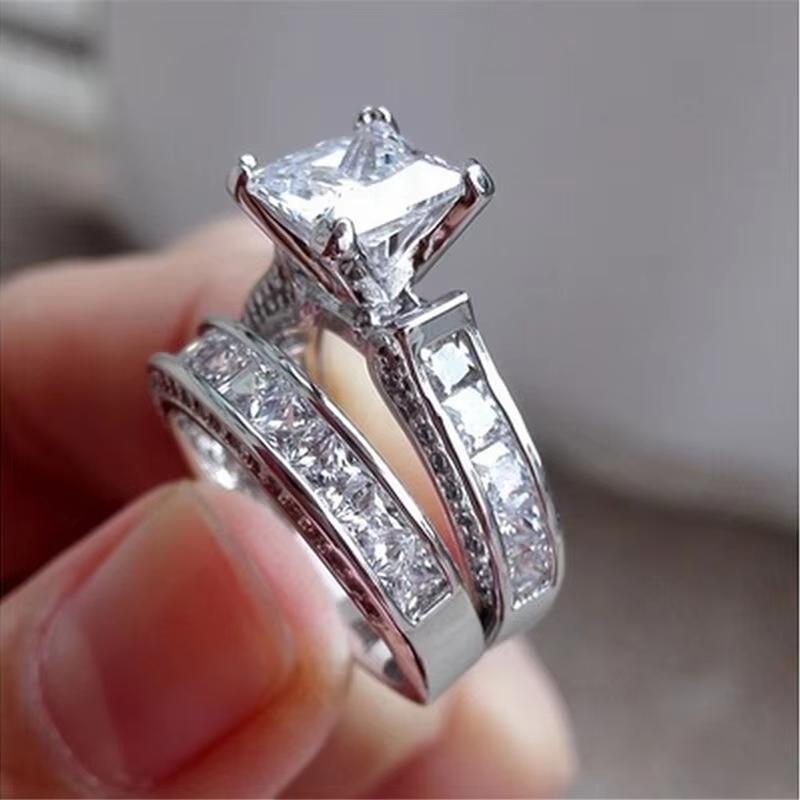Elegant Crystal Ring Set Romantic Silver Color Metal 2 PCS Ring Set For Women & Girls Engagements/Anniversaries
Elegant Crystal Ring Set Romantic Silver Color Metal 2 PCS Ring Set For Women & Girls Engagements/Anniversaries