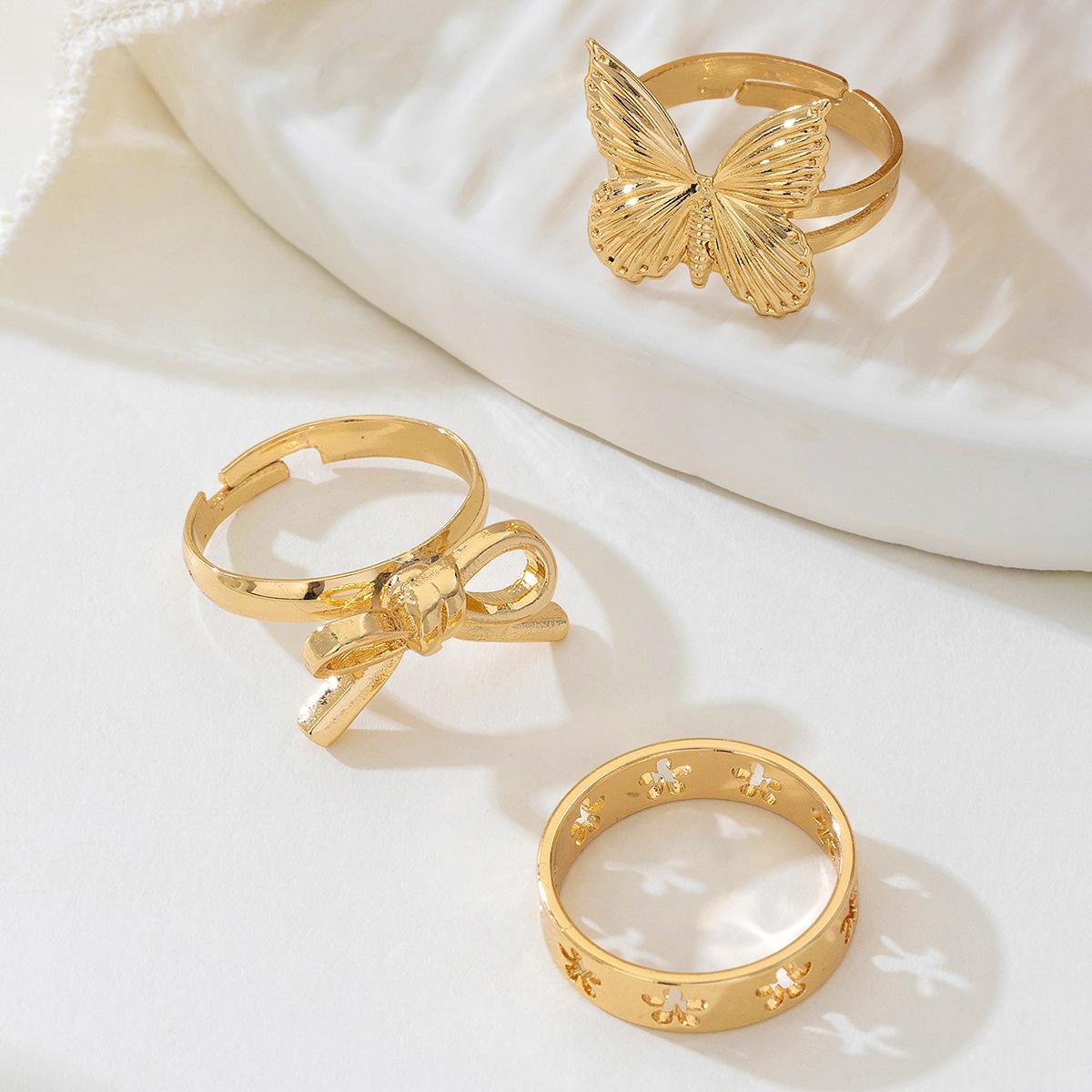 Простой бант, изысканный женский комплект колец золотой
Простой бант, изысканный женский комплект колец золотой