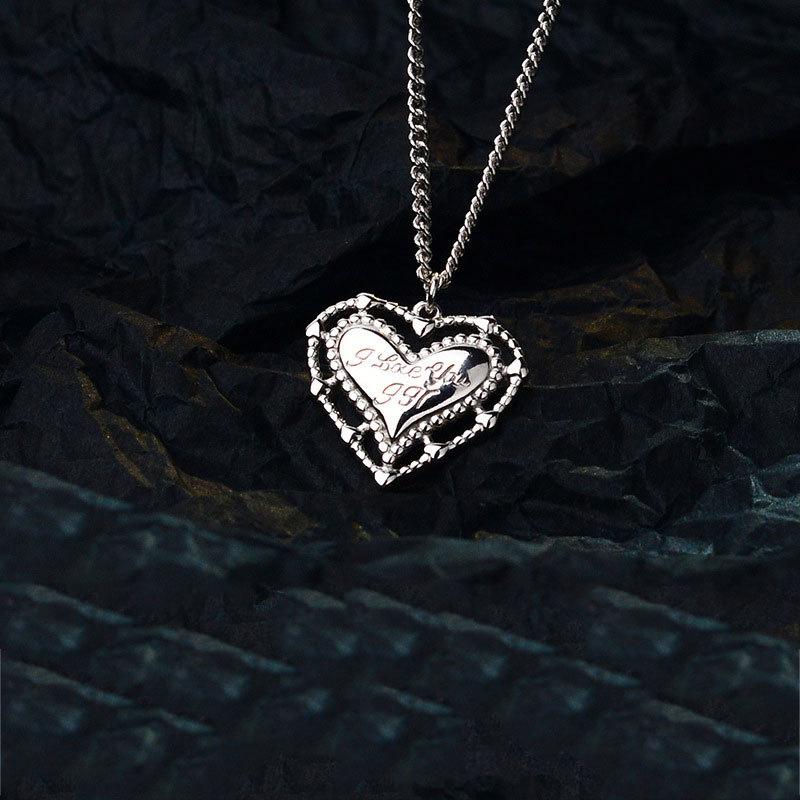 English Love Necklace Sweet Girlish Clavicle Chain Temperament Fashionable Personalized Necklace Accessories
English Love Necklace Sweet Girlish Clavicle Chain Temperament Fashionable Personalized Necklace Accessories