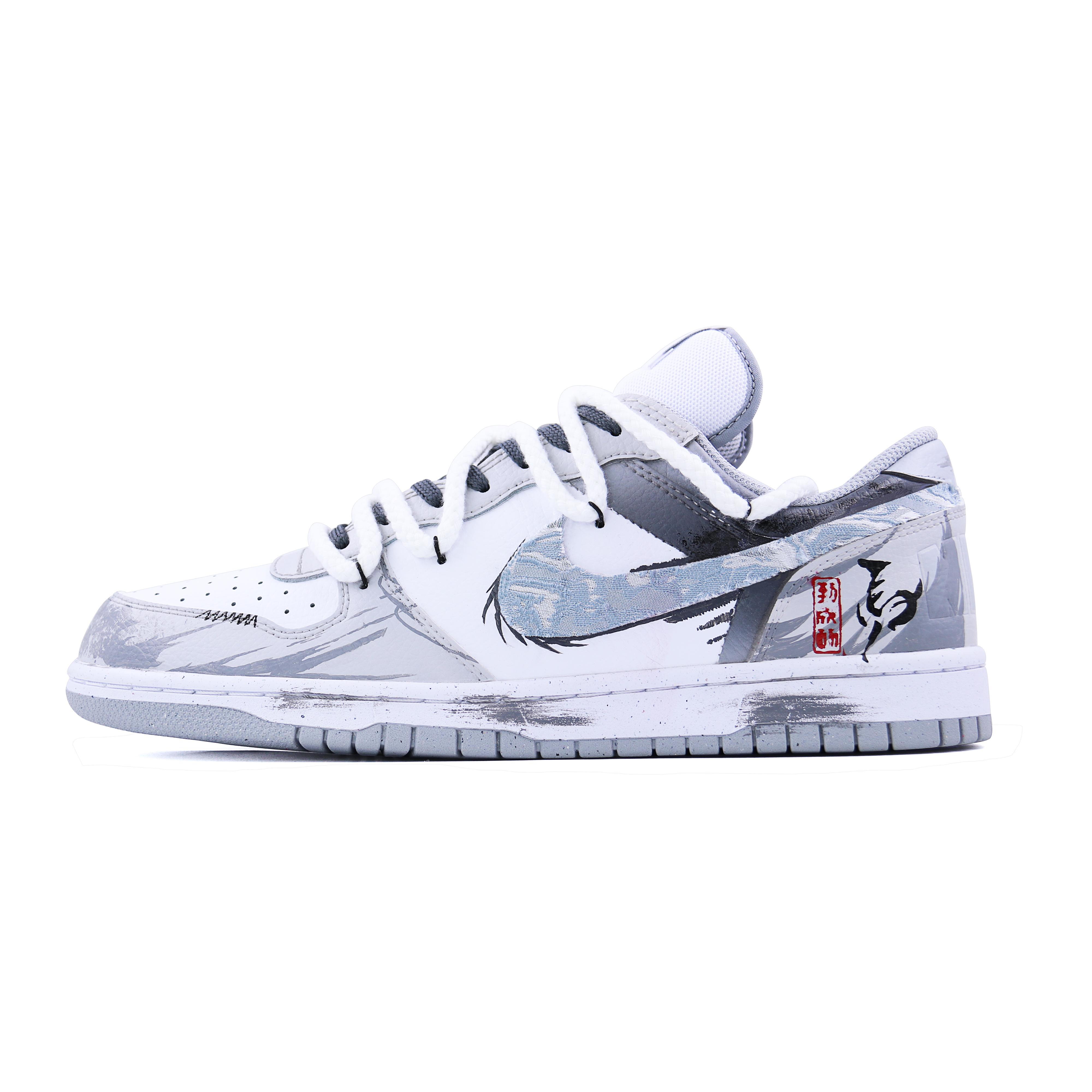 Nike Big CNY Horse Year, Auspicious Stepping Of Hooves Coverage Low top Skateboard Shoes Men s Smoke Gray 355152-106(Team620-) 43
Nike Big CNY Horse Year, Auspicious Stepping Of Hooves Coverage Low top Skateboard Shoes Men s Smoke Gray 355152-106(Team620-) 43