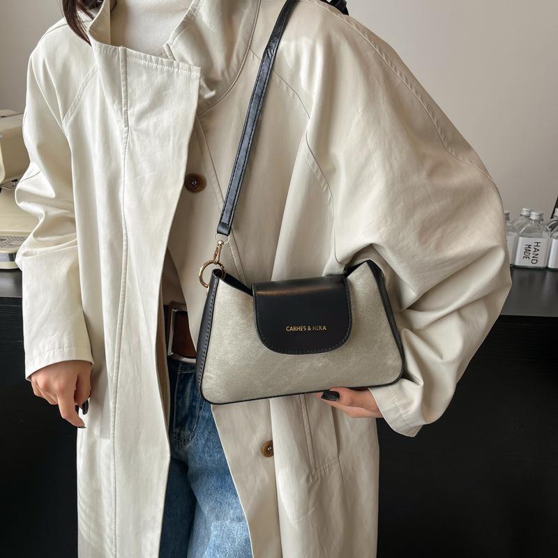 2025 new high-quality underarm bag women s fashion deerskin velvet shoulder messenger bag versatile retro small square bag Without pendant хаки
2025 new high-quality underarm bag women s fashion deerskin velvet shoulder messenger bag versatile retro small square bag Without pendant хаки