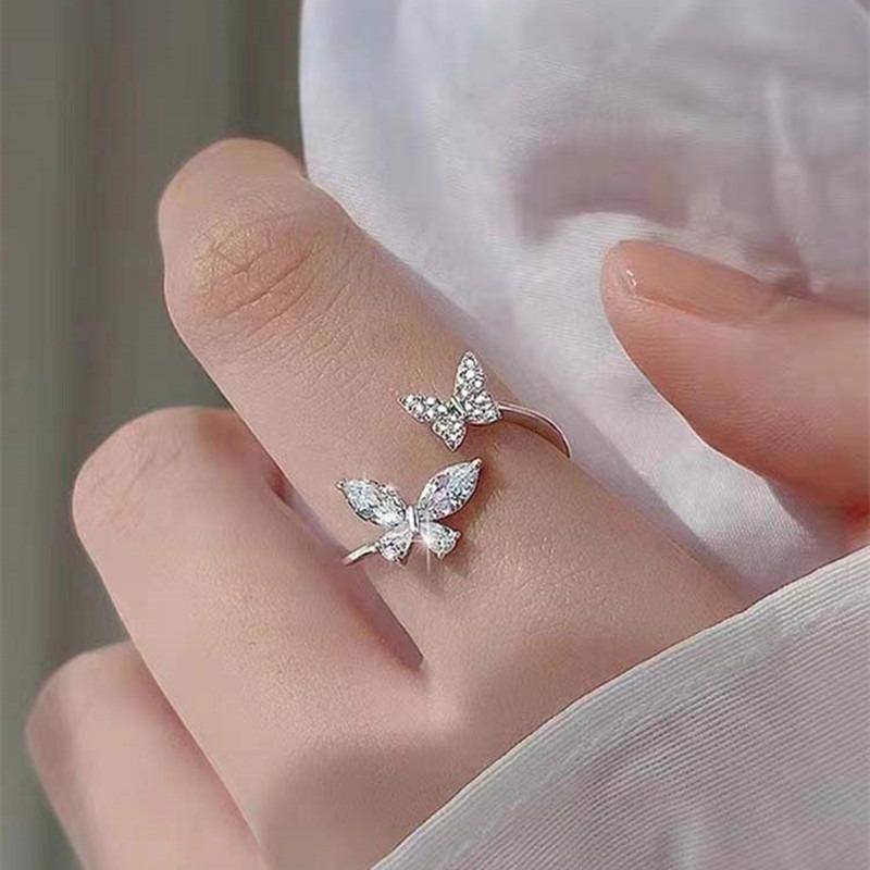 Opening Butterfly Ring Ornament Popular Light Luxury Style Double Zircon Butterfly Ring for Women with a High Level Sense
Opening Butterfly Ring Ornament Popular Light Luxury Style Double Zircon Butterfly Ring for Women with a High Level Sense