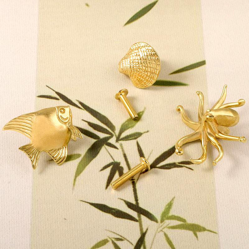 1PC Furniture Handle Brass Animal Shape DIY Drawer Pulls Fashion Door Knobs Octopus Shell Cabinet Accessories
1PC Furniture Handle Brass Animal Shape DIY Drawer Pulls Fashion Door Knobs Octopus Shell Cabinet Accessories