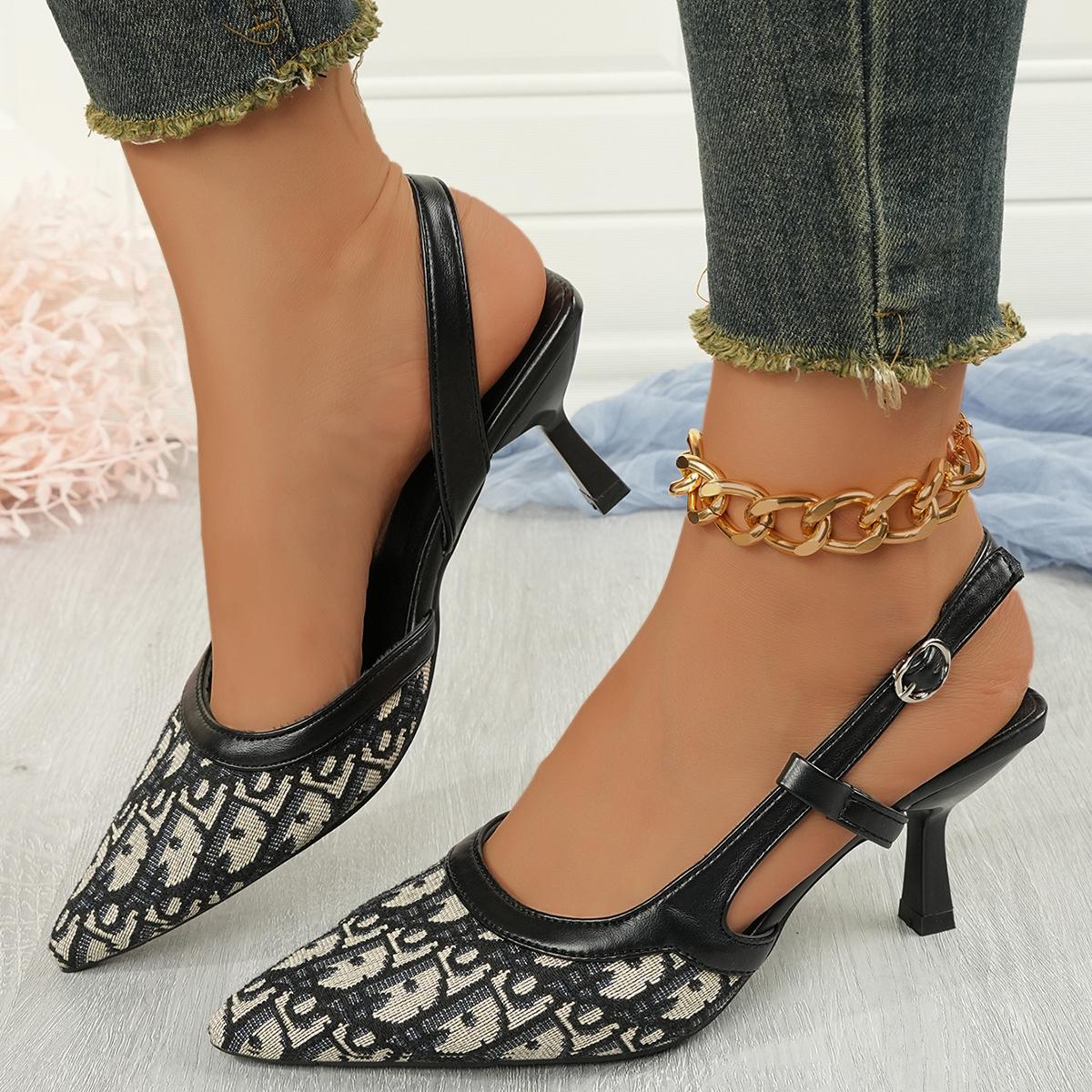 Women Shoes Satin Pointed Back Empty Women Sandals 2025 Summer One-word Buckle Sexy High Heels Women Sandalias Mujer Zapatos 35 чорний
Women Shoes Satin Pointed Back Empty Women Sandals 2025 Summer One-word Buckle Sexy High Heels Women Sandalias Mujer Zapatos 35 чорний