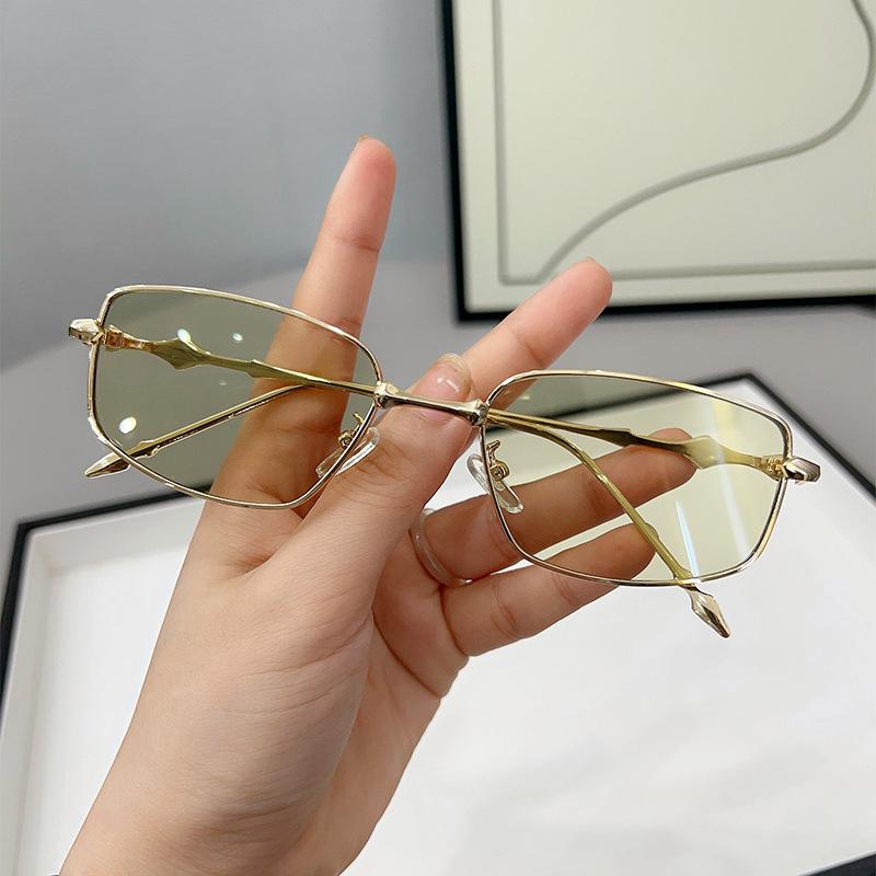 JYL TS Cat Eye Sunglasses Women UV Protection Rope Knot YH9528 A-8332 кармін світло-рожевого кольору
JYL TS Cat Eye Sunglasses Women UV Protection Rope Knot YH9528 A-8332 кармін світло-рожевого кольору