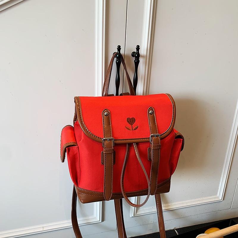 Рюкзак большой вместимости Новая модная легкая сумка для поездок Нишевый универсальный повседневный портативный маленький рюкзак красный
Рюкзак большой вместимости Новая модная легкая сумка для поездок Нишевый универсальный повседневный портативный маленький рюкзак красный