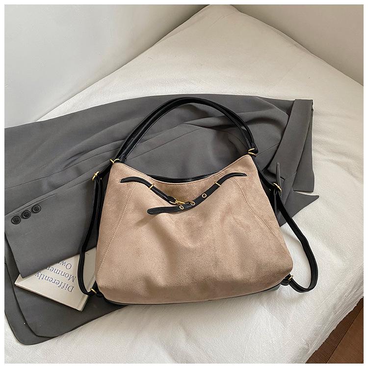 Suede bag women s large capacity 2025 new autumn and winter leisure single shoulder crossbody commuter tote bag backpack хаки
Suede bag women s large capacity 2025 new autumn and winter leisure single shoulder crossbody commuter tote bag backpack хаки