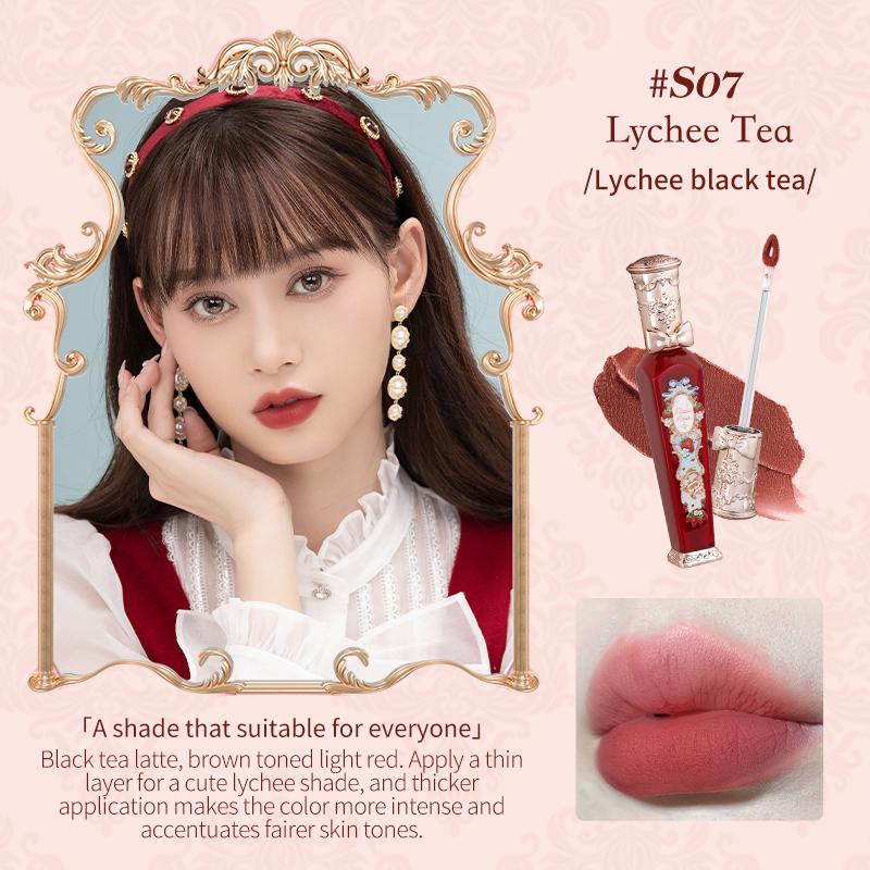 Flower Knows Strawberry Rococo Series Cloud Lip Cream Lipsticks 3.5g яскраві maroon кольоровий
Flower Knows Strawberry Rococo Series Cloud Lip Cream Lipsticks 3.5g яскраві maroon кольоровий