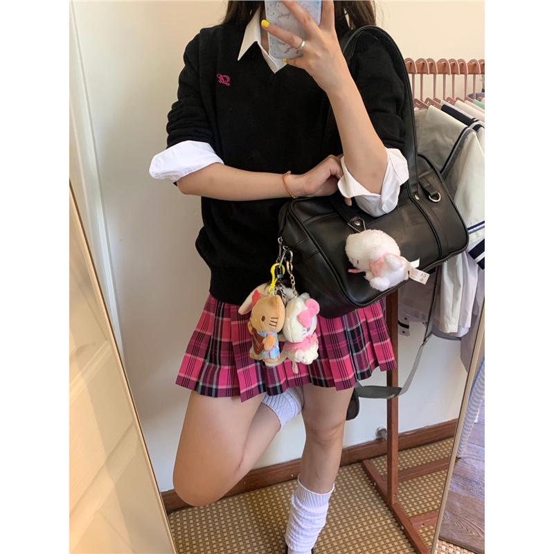 Jizhong College Black Embroidered V-Neck Sweater - Long-Sleeved Autumn/Winter School Uniform XL
Jizhong College Black Embroidered V-Neck Sweater - Long-Sleeved Autumn/Winter School Uniform XL