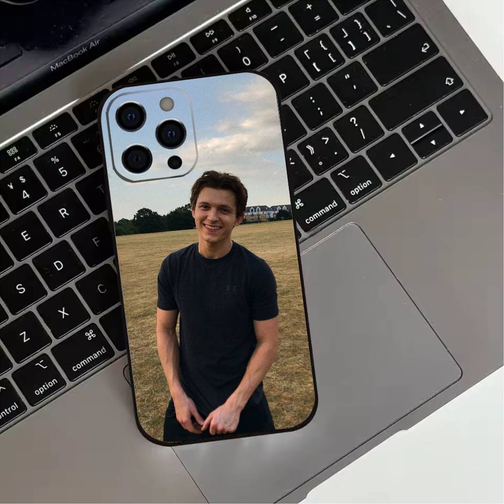 Youthful Charm Star T-Tom Holland Phone Case For iPhone 17,16,15,14,13,12,11 Plus,Pro Max,XS,Soft Silicone Black Cover iPhone14
Youthful Charm Star T-Tom Holland Phone Case For iPhone 17,16,15,14,13,12,11 Plus,Pro Max,XS,Soft Silicone Black Cover iPhone14