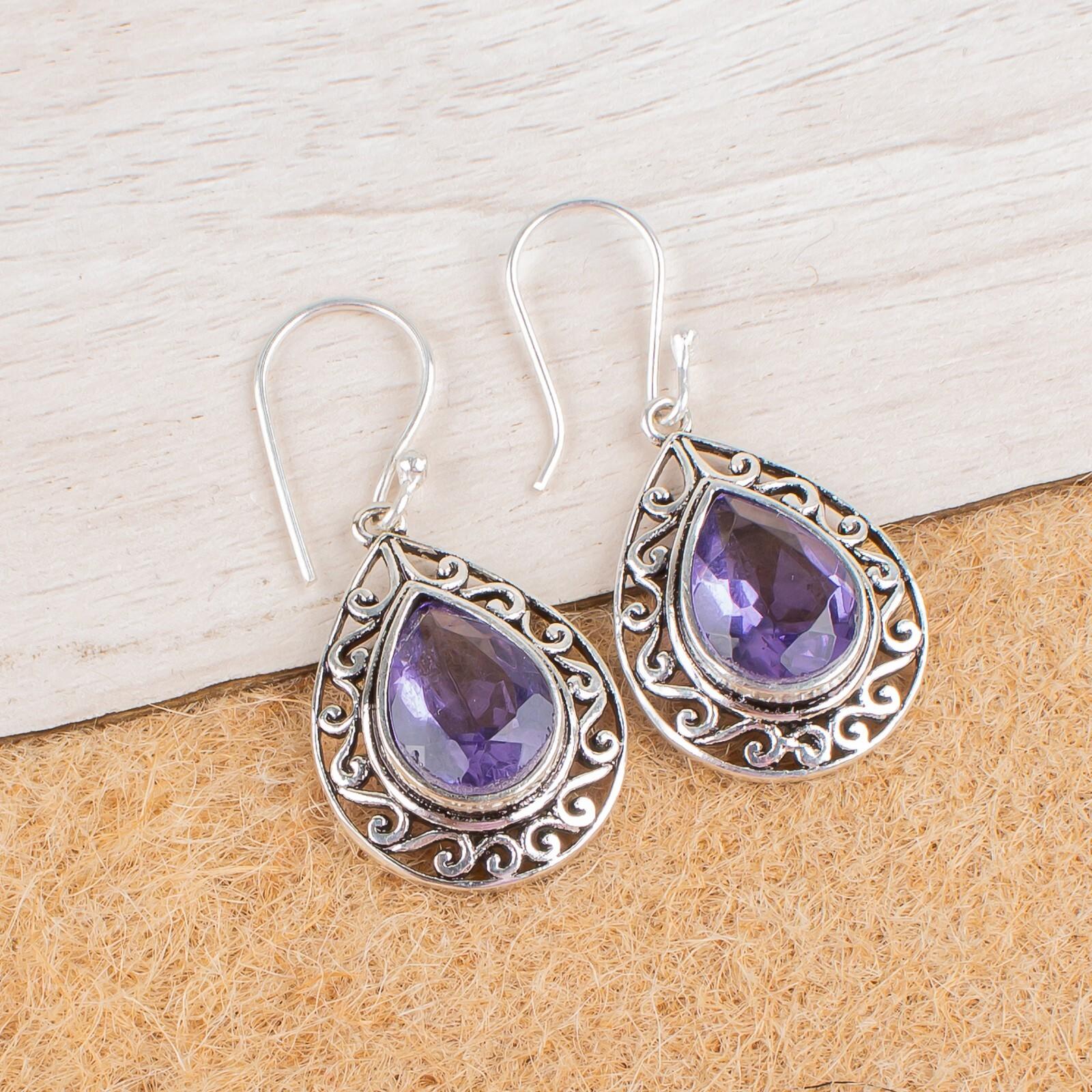 Natural Iolite Gemstone 925 Sterling Silver Jewelry Handmade Hook Earrings 1.72 CE-4-7
Natural Iolite Gemstone 925 Sterling Silver Jewelry Handmade Hook Earrings 1.72 CE-4-7