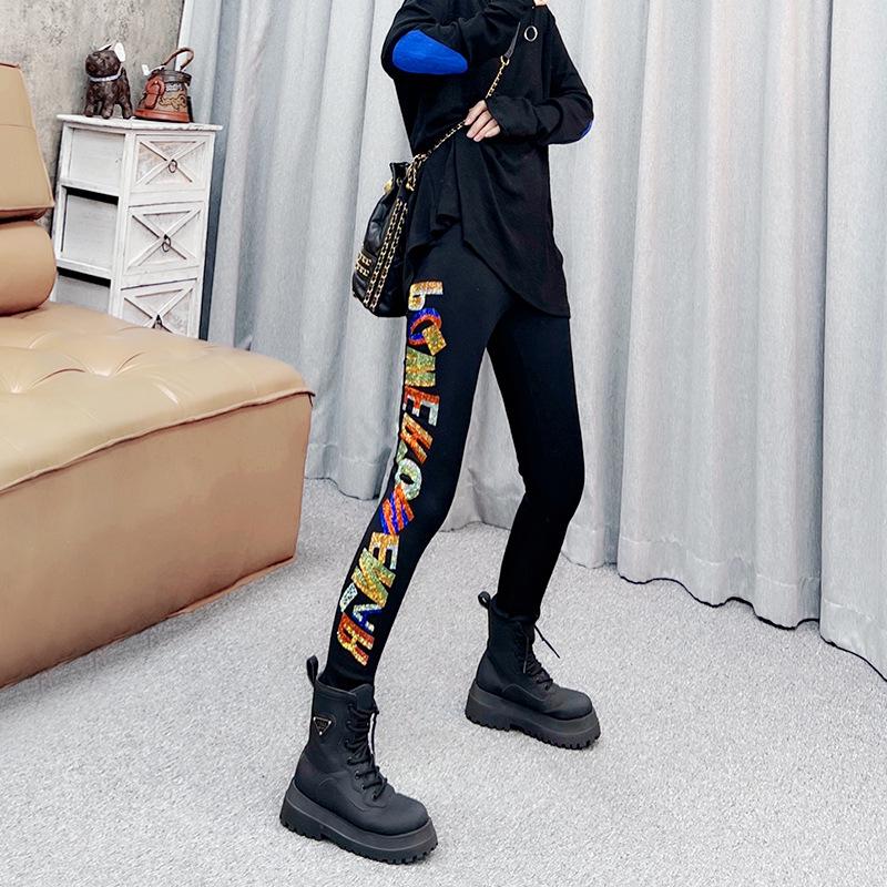 2025 Rhinestone Letter Elastic Cropped Pants - Trendy Spring/Autumn Women s Leggings XL: 131-155 lbs, Length 90cm
2025 Rhinestone Letter Elastic Cropped Pants - Trendy Spring/Autumn Women s Leggings XL: 131-155 lbs, Length 90cm