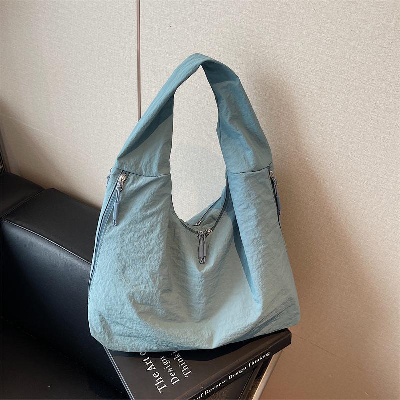 Trend fashion casual texture large-capacity bag autumn new niche women s shoulder tote bag синий
Trend fashion casual texture large-capacity bag autumn new niche women s shoulder tote bag синий