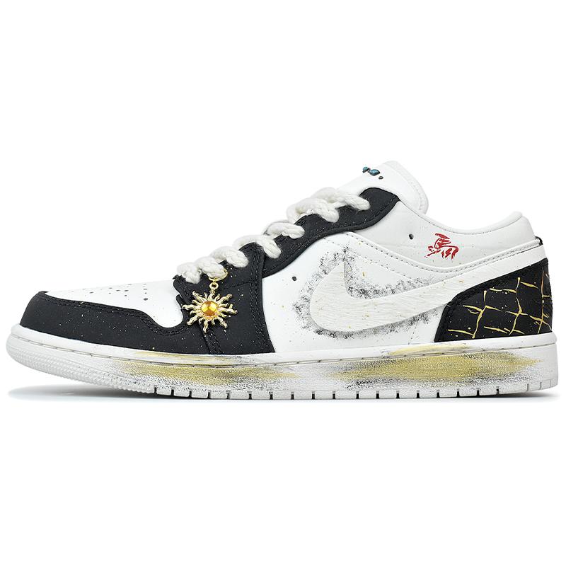 Jordan Air Jordan 1 Abrasion Resistant Low top Vintage Basketball Shoes Men s Black White Gold IO2242-101(Team1676-) 41
Jordan Air Jordan 1 Abrasion Resistant Low top Vintage Basketball Shoes Men s Black White Gold IO2242-101(Team1676-) 41