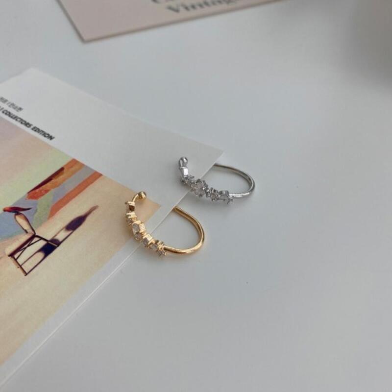 Innao Silver Cubic Simple Earrings Ear Cuff Women s Gold Silver
Innao Silver Cubic Simple Earrings Ear Cuff Women s Gold Silver