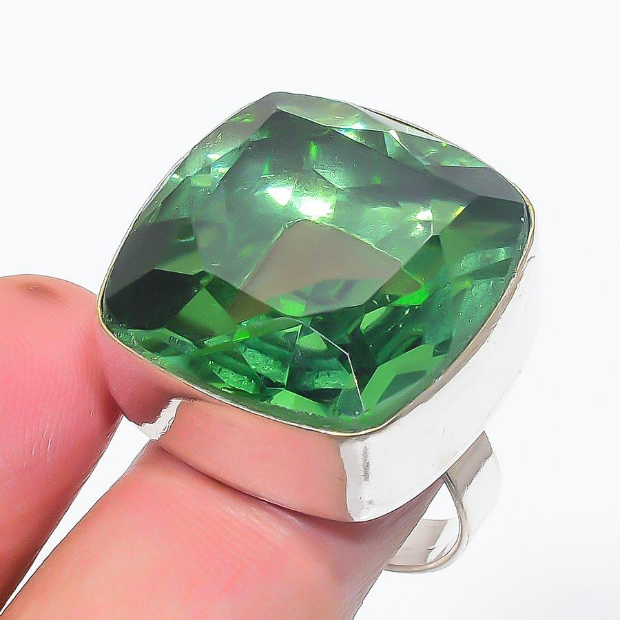 Кольцо из серебра 925 пробы с натуральным драгоценным камнем перидот, размер 8,5, w5r69
Кольцо из серебра 925 пробы с натуральным драгоценным камнем перидот, размер 8,5, w5r69