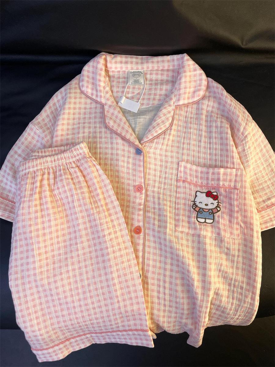 Japanese sweet casual plaid pocket Hello Kitty pajamas women s summer short-sleeved shorts set can be worn outside loungewear S
Japanese sweet casual plaid pocket Hello Kitty pajamas women s summer short-sleeved shorts set can be worn outside loungewear S
