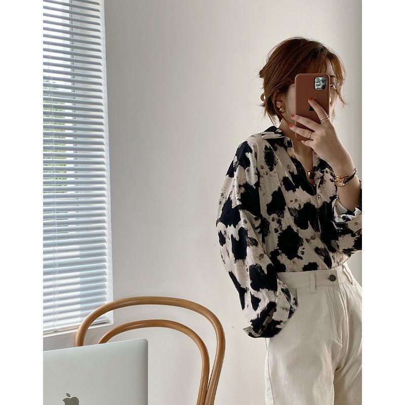 Spring Autumn Loose Cow Pattern Printed Women Shirt Korean Fashion Long Sleeve Vintage Office Blouse Female Lapel Casual Elegant Clothing XL
Spring Autumn Loose Cow Pattern Printed Women Shirt Korean Fashion Long Sleeve Vintage Office Blouse Female Lapel Casual Elegant Clothing XL