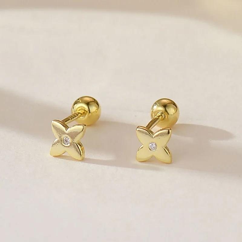 Серьги-гвоздики в форме цветка из стерлингового серебра 925 пробы для девочек, простые, новинка 2023 года, с мини-инкрустацией цирконием, офисные женские украшения для пирсинга, подвески
Серьги-гвоздики в форме цветка из стерлингового серебра 925 пробы для девочек, простые, новинка 2023 года, с мини-инкрустацией цирконием, офисные женские украшения для пирсинга, подвески