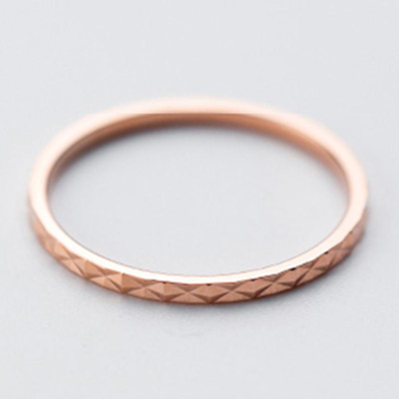 925 Silver Ring Fashion Simple Glint Gleam Fine Ring Thin Little Finger Ring For Women Jewelry 3 рожевий колір золота
925 Silver Ring Fashion Simple Glint Gleam Fine Ring Thin Little Finger Ring For Women Jewelry 3 рожевий колір золота