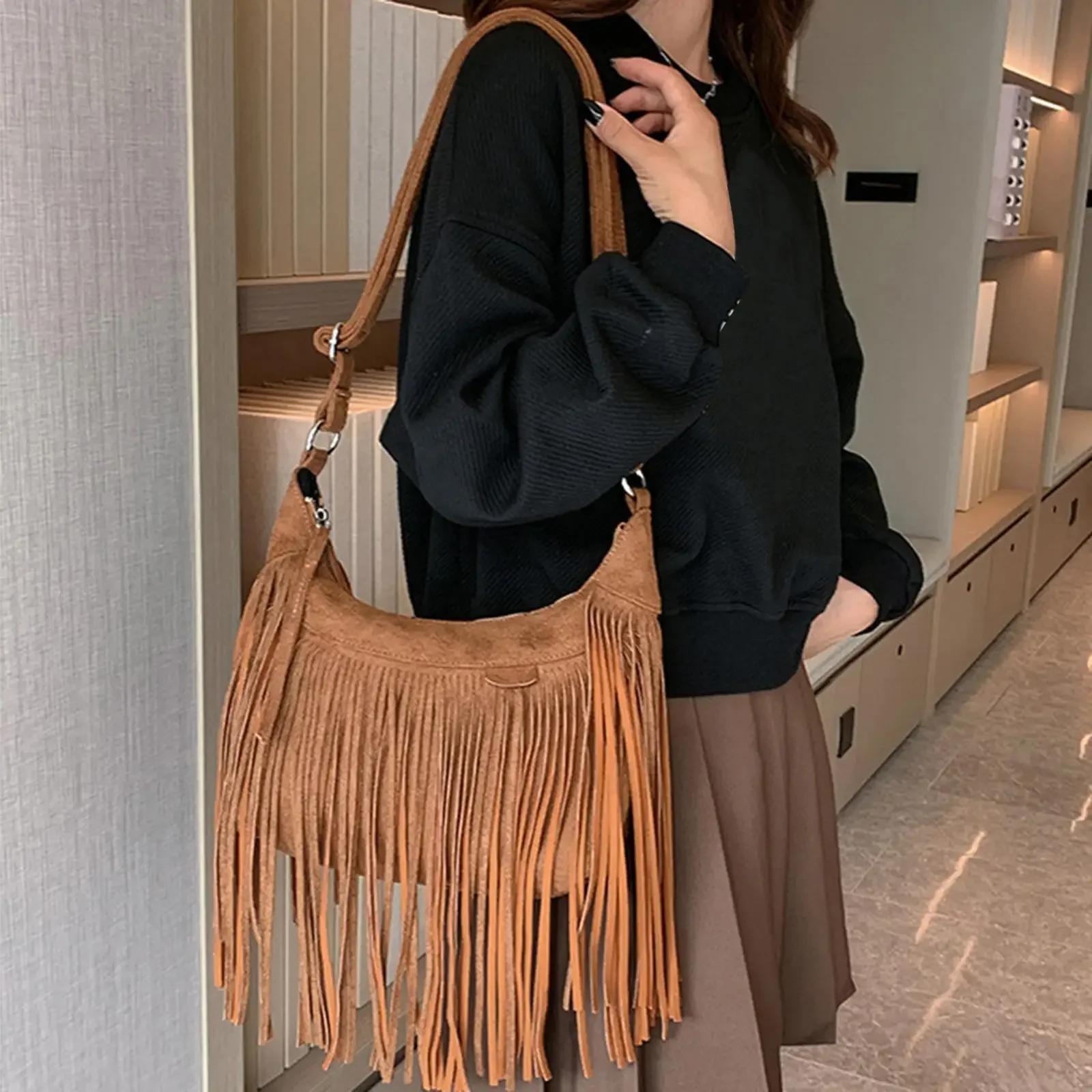 Large Retro Fringed Handbag Totes Bag PU Messenger Bag Zipper Soft Ethnic Style Women’s Fringed Leather Shoulder Bag
Large Retro Fringed Handbag Totes Bag PU Messenger Bag Zipper Soft Ethnic Style Women’s Fringed Leather Shoulder Bag