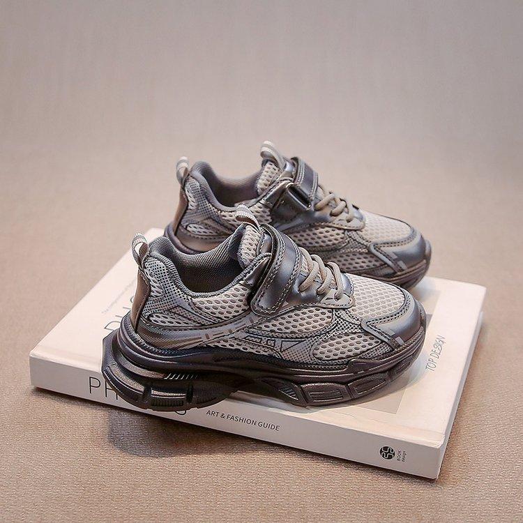 Версия из мягкой кожи~ одноклассники, девочки, ученики начальной школы, весенний спорт, дышащие уличные кроссовки для бега, износостойкие детские кроссовки-папы 37 серый
Версия из мягкой кожи~ одноклассники, девочки, ученики начальной школы, весенний спорт, дышащие уличные кроссовки для бега, износостойкие детские кроссовки-папы 37 серый