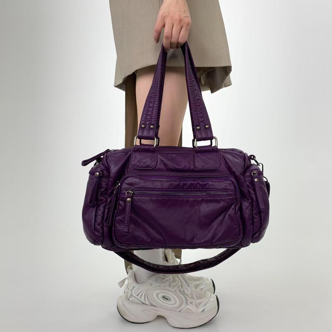 Ladies Millennium Hot Girl Vintage Tote Bag with Multiple Pockets, Street Retro Single Shoulder Crossbody Bag фіолетовий
Ladies Millennium Hot Girl Vintage Tote Bag with Multiple Pockets, Street Retro Single Shoulder Crossbody Bag фіолетовий