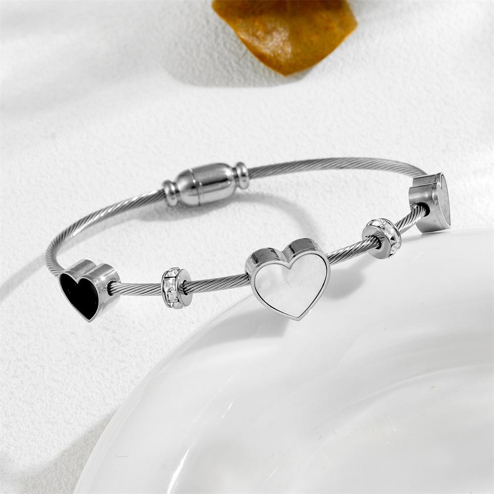2026 Fashion Peach Heart Bracelet INS Style Light Luxury Temperament Fashion Versatile High Sense 18CM
2026 Fashion Peach Heart Bracelet INS Style Light Luxury Temperament Fashion Versatile High Sense 18CM