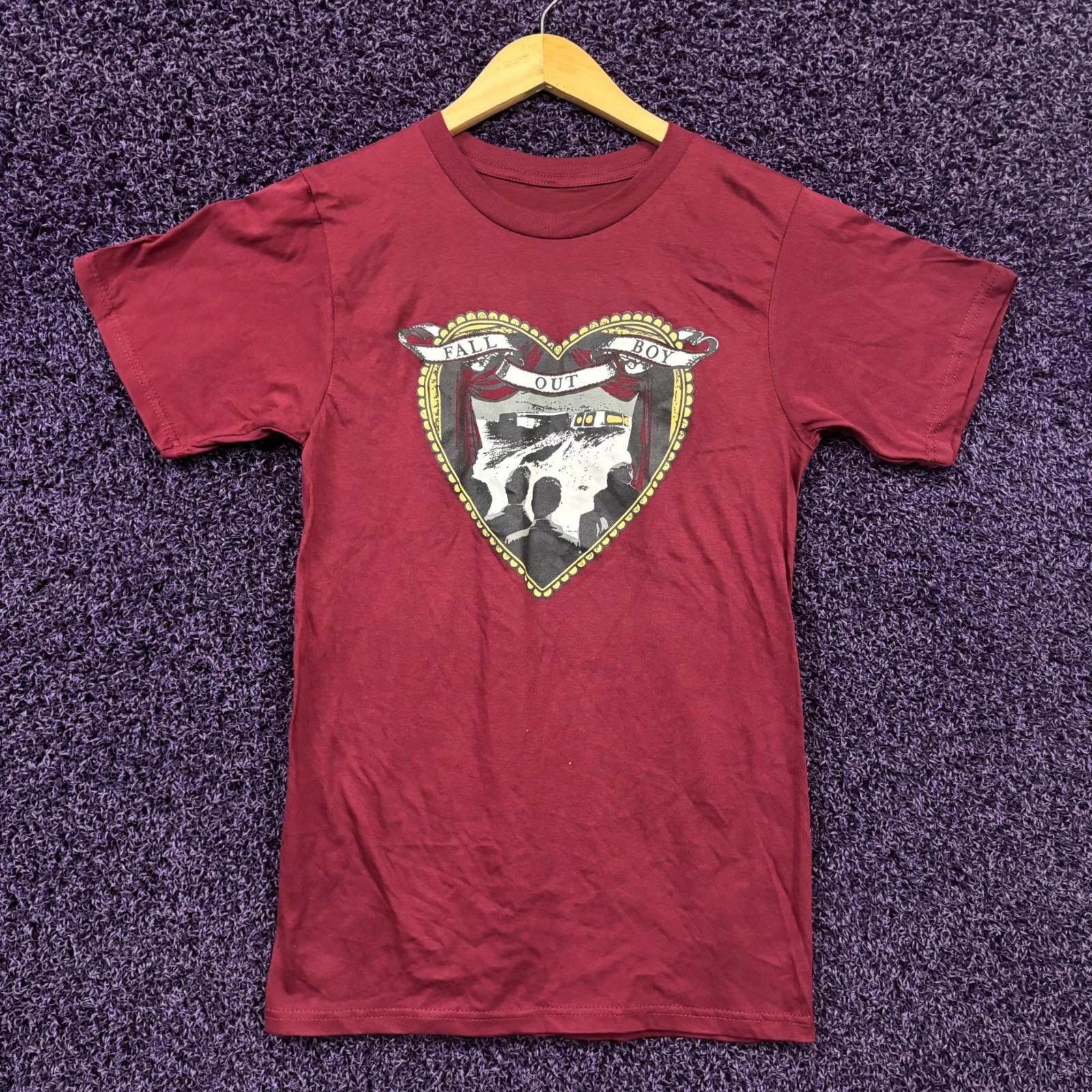 Fall Out Boy From Under The Cork Tree Heart T-Shirt Size Small XL
Fall Out Boy From Under The Cork Tree Heart T-Shirt Size Small XL