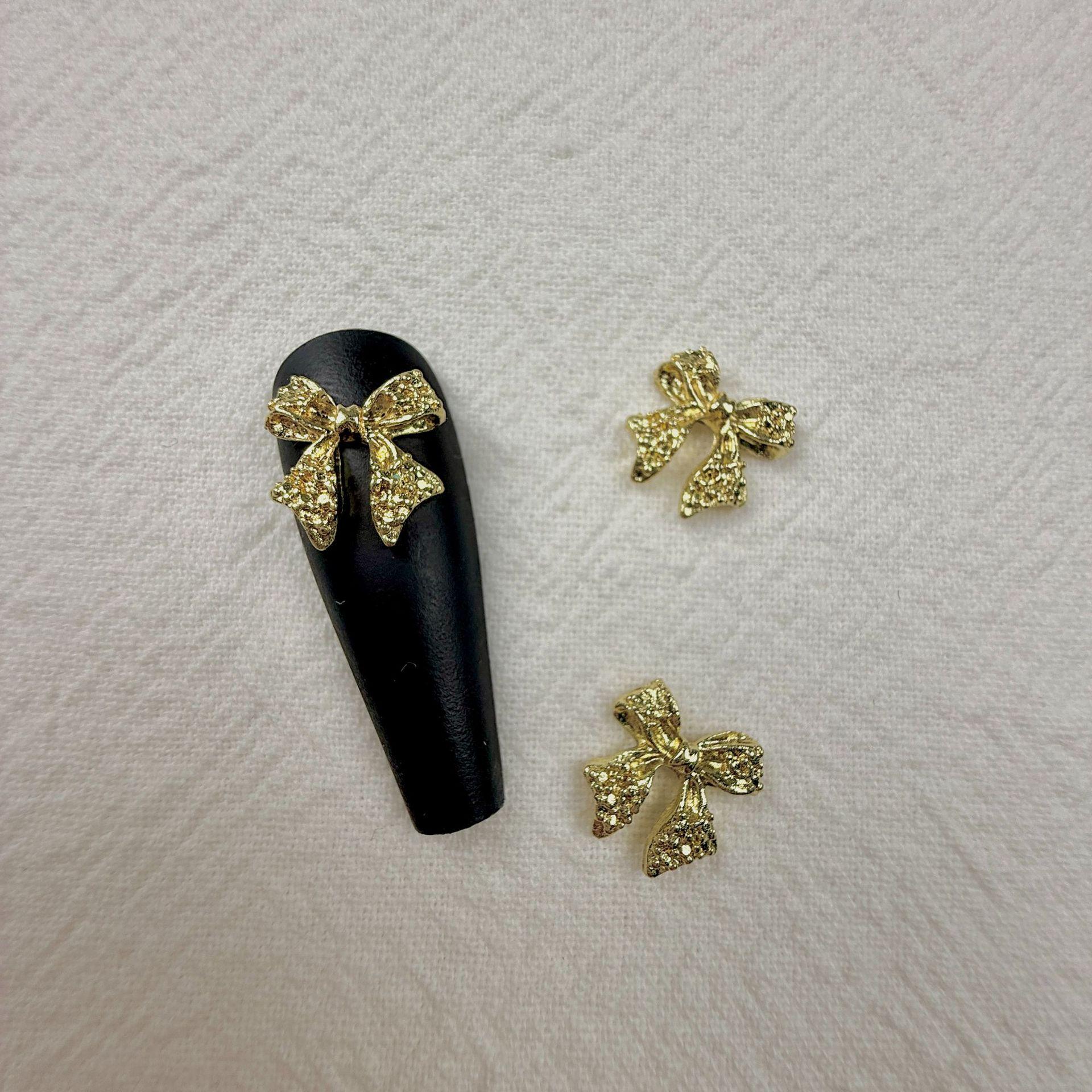 Golden Dynamic Butterfly Net Red Nail Art Accessories: Light Luxury Alloy Butterfly Nail Decorations with Rhinestones
Golden Dynamic Butterfly Net Red Nail Art Accessories: Light Luxury Alloy Butterfly Nail Decorations with Rhinestones
