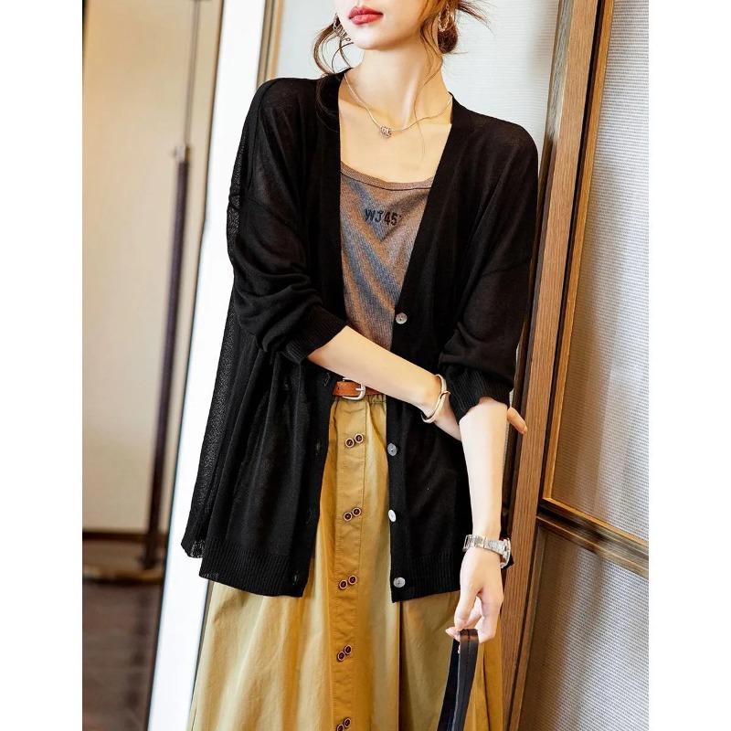 Spring and Autumn New Style Simple Mid-length Cardigan Jacket Thin Breathable Outer Knitted Air-conditioning Shirt L чорний
Spring and Autumn New Style Simple Mid-length Cardigan Jacket Thin Breathable Outer Knitted Air-conditioning Shirt L чорний