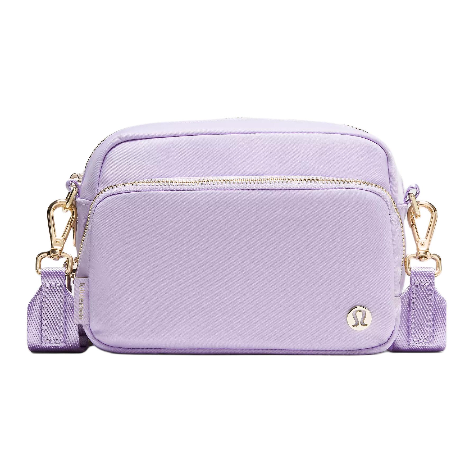Lululemon Everywhere 2L Crossbody Bag With Metal Hardware Unisex Bags Lavender Gold LU9C80S-070359 Lavender & Cream & Gold
Lululemon Everywhere 2L Crossbody Bag With Metal Hardware Unisex Bags Lavender Gold LU9C80S-070359 Lavender & Cream & Gold