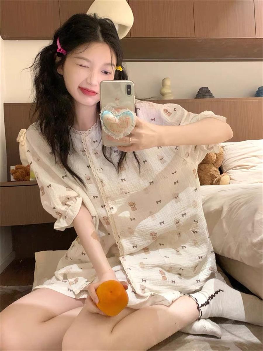 Full print lace bow puppy pajamas women s summer short-sleeved shorts cardigan set Internet celebrity new loungewear S
Full print lace bow puppy pajamas women s summer short-sleeved shorts cardigan set Internet celebrity new loungewear S