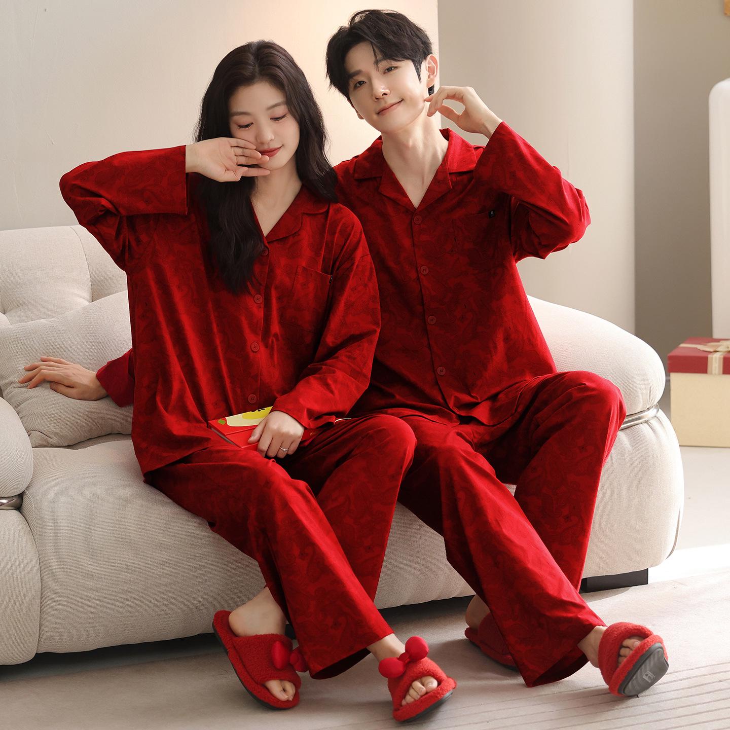 Красная пижама для пары с отложным воротником - Длинный рукав, Большой размер, Праздничная домашняя одежда в корейском стиле Men s XL (60-70 kg)
Красная пижама для пары с отложным воротником - Длинный рукав, Большой размер, Праздничная домашняя одежда в корейском стиле Men s XL (60-70 kg)