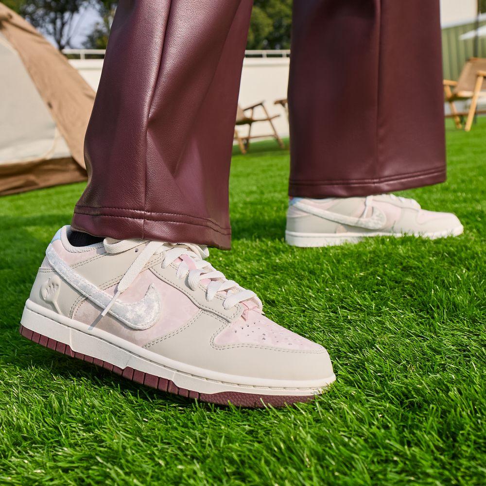 Nike Dunk Low День святого Валентина (2026) (Женский) 38.5
Nike Dunk Low День святого Валентина (2026) (Женский) 38.5